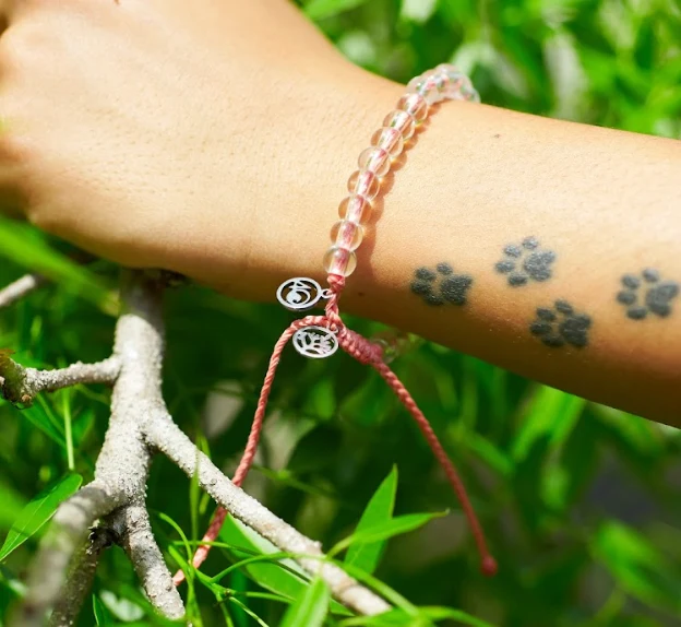 Coral Reef Beaded Bracelet - Image 3